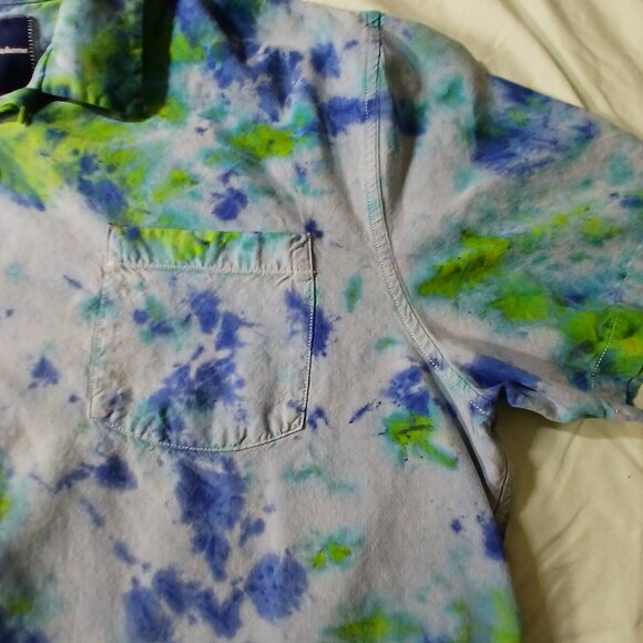 Tie Dyed Blue & Green !00% silk shirt - Picture 7 of 9